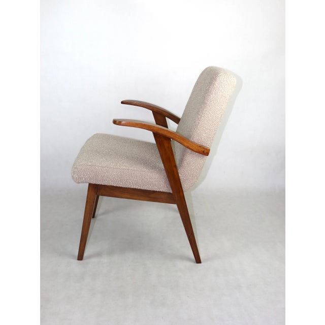 Beige Beige Boucle Easy Chair attributed to Mieczyslaw Puchala, 1970s For Sale - Image 8 of 13