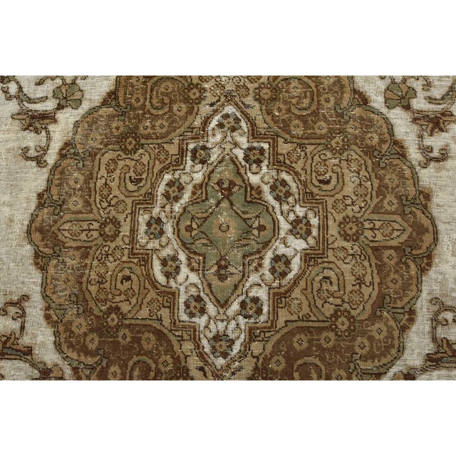 Tabriz Rug 9’5” X 12’4” Ivory Wool Vintage Distressed Hand-Knotted Carpet For Sale In Philadelphia - Image 6 of 15