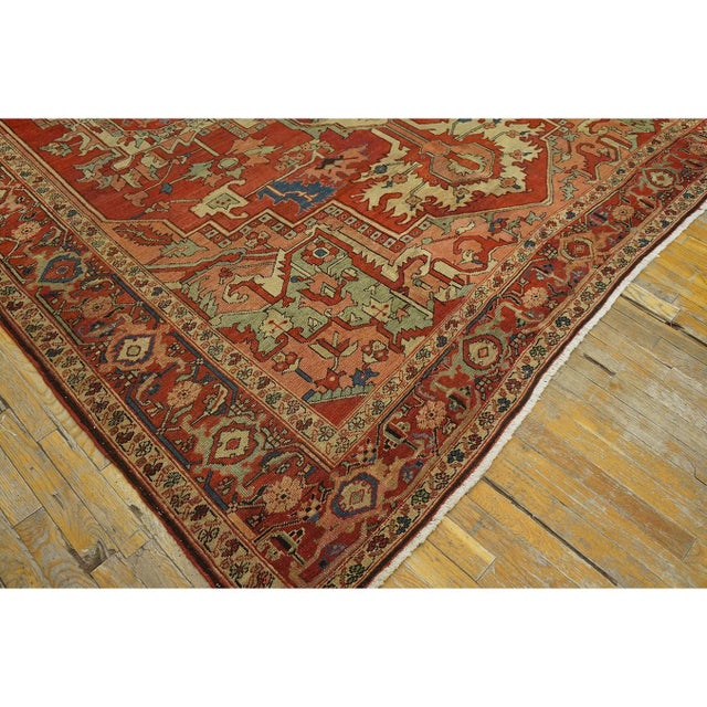1880s Coral Classic Geometric Heriz Design Medallion Antique Persian Serapi Rug For Sale - Image 9 of 10
