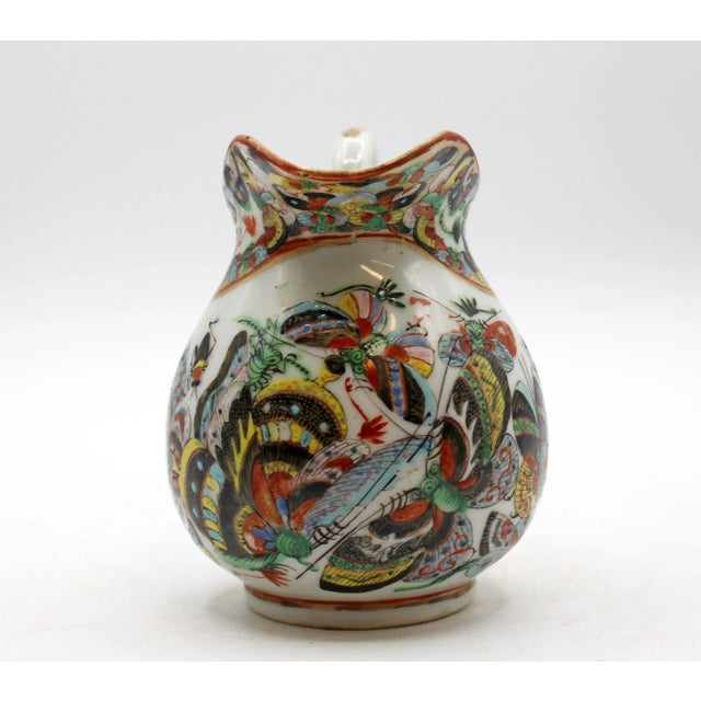 Circa 1880 Chinese Export Porcelain Thousand Butterfly Creamer For Sale In Raleigh - Image 6 of 8