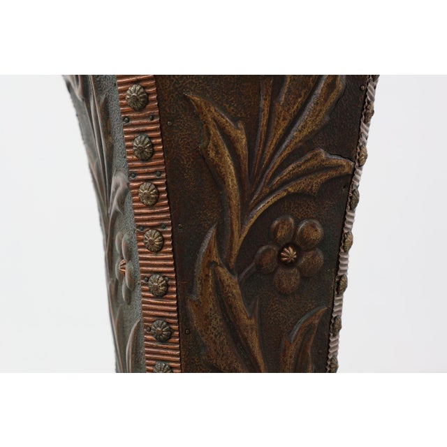 Art Nouveau Floor Lamp in Hammered Copper with Frosted Glass Hood, 1890s For Sale - Image 12 of 15