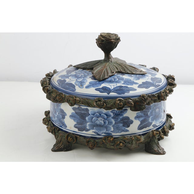 1980s Vintage Maitland-Smith Blue and White Porcelain Box With Brass Hand Painted Floral Details For Sale - Image 5 of 13
