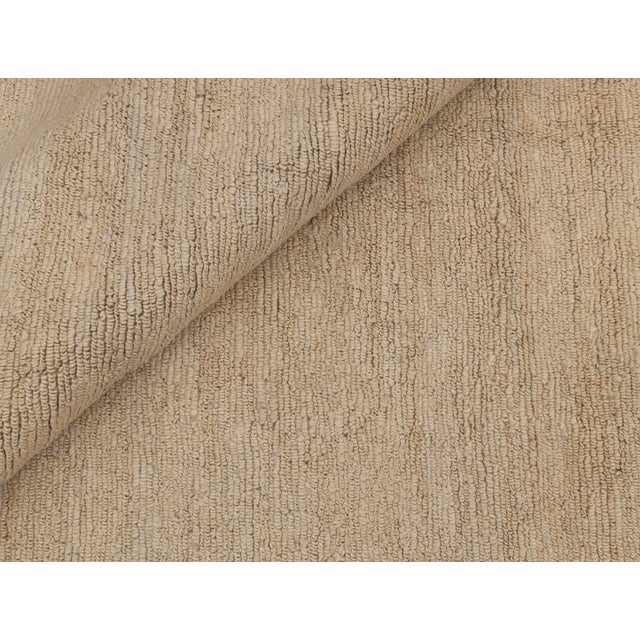 High Quality Hand Knotted Light Tan Jute Loop Pattern Solid Rug 5x8Ft. For Sale - Image 12 of 12