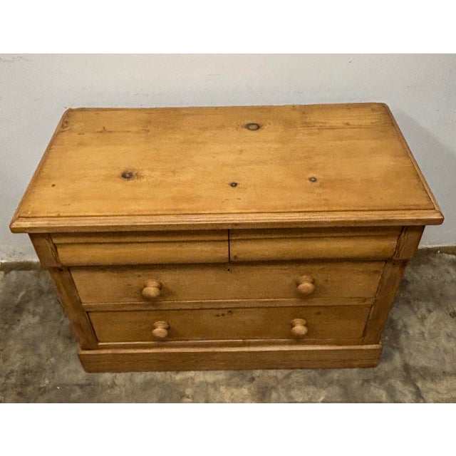 English 19th Century English Pine Chest of Drawers For Sale - Image 3 of 7
