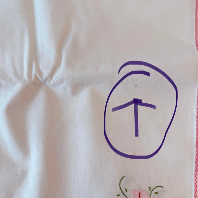 Mid 20th Century Hand-Appliquéd & Embroidered French Floral Tablecloth Napkin Set, Service for 12 For Sale - Image 10 of 12