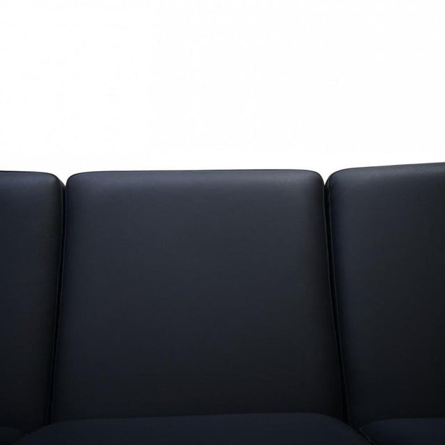 GE240 3-Seater Sofa in Oak by Hans J. Wegner, 1980s For Sale - Image 12 of 18