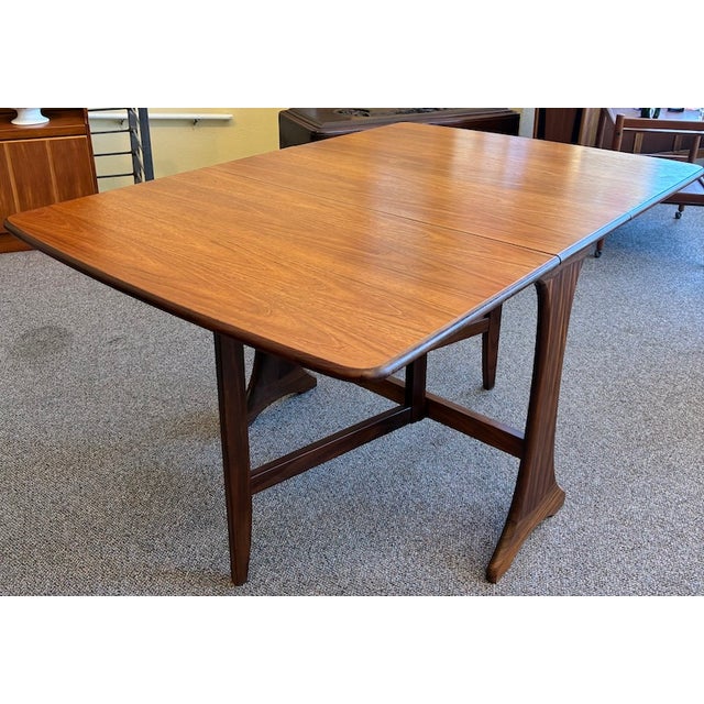 Classic Space-Saving Mid Century Modern Teak Drop Leaf Dining Table c.1960 For Sale - Image 10 of 11