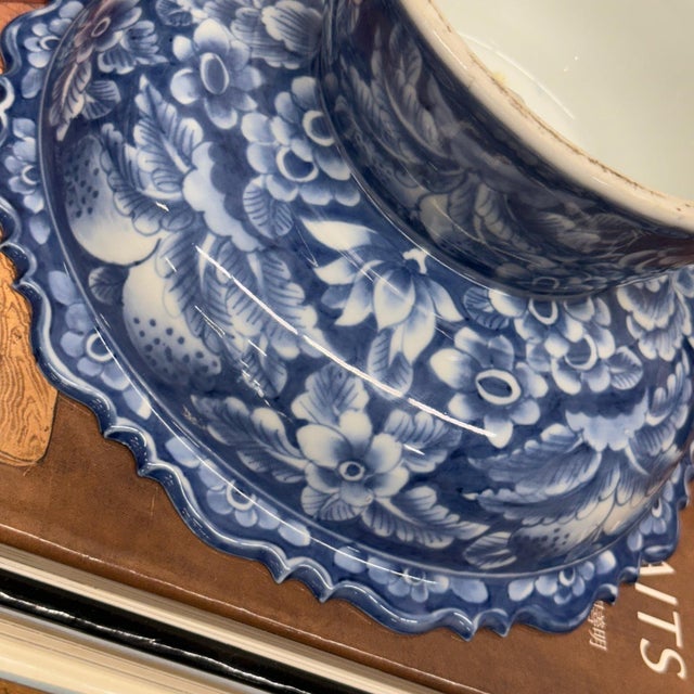 Blue and White Scalloped Ceramic Pedestal Display Dish For Sale In New York - Image 6 of 6