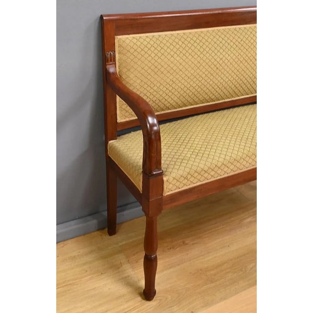 Landing Sofa in Mahogany For Sale - Image 6 of 18