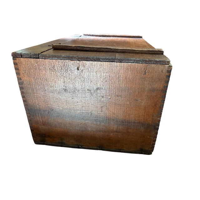 Antique Colonial Biscuit Company Philadelphia Wooden Advertising Crate With Original Lithograph Label For Sale In Greensboro - Image 6 of 11