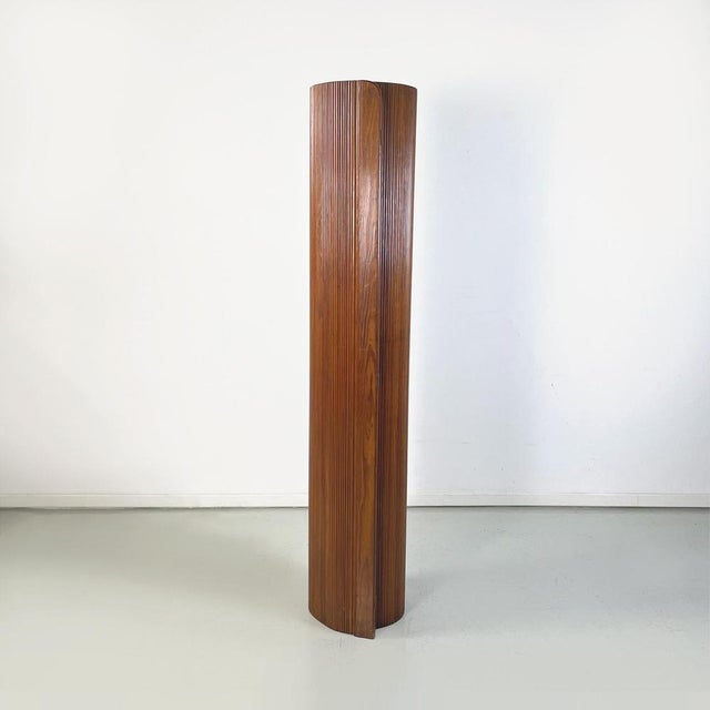 1950s Mid-Century Art Deco French Self-Supporting Wooden Screen attributed to Baumann, 1950s For Sale - Image 5 of 14