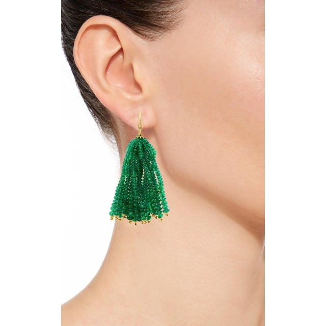 198 Carats Emerald Beads Hanging Earrings 18 Karat Gold. This exquisite pair of earrings are beautifully crafted with 18...