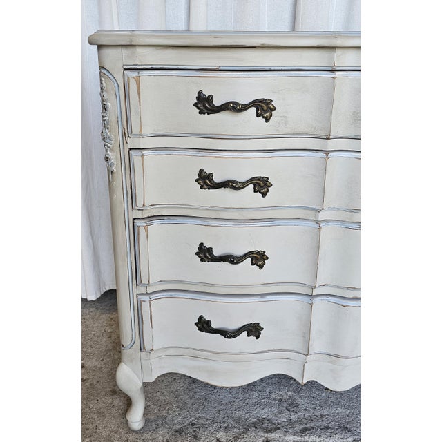 1950s Vintage Small Chest of Drawers, Circa 1950s, Mahogany Tanglewood Chest For Sale - Image 5 of 14