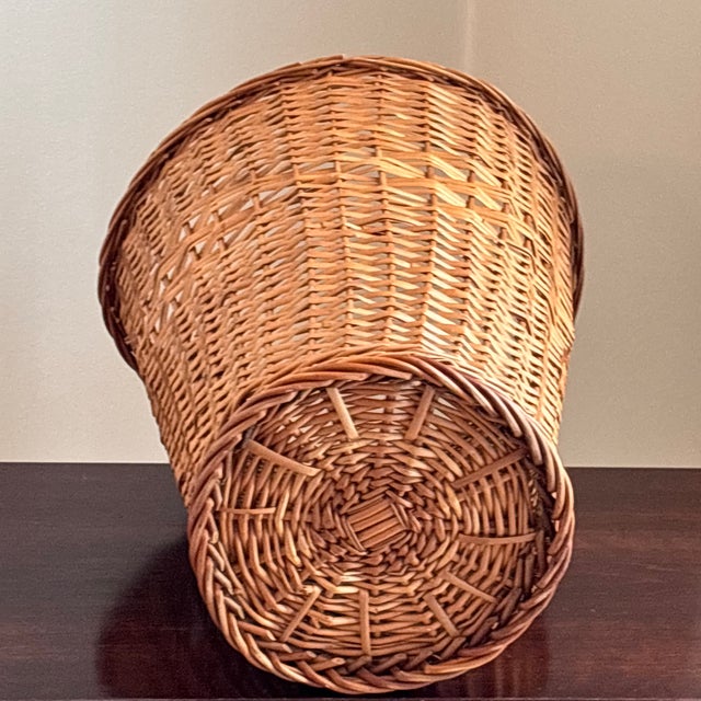 Mid-20th Century Natural Wicker Wastepaper Basket For Sale - Image 12 of 13