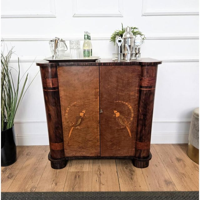 Mid-Century Modern Art Deco Italian Burl Walnut Dry Bar Cabinet with Glass Top, 1950s For Sale - Image 3 of 13