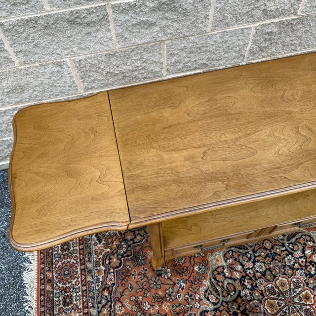 1960s Vintage French Louis Xv Blond Walnut 2 Drawer Drop Leaf Rolling Serving Cart or Bar Cart For Sale - Image 5 of 18