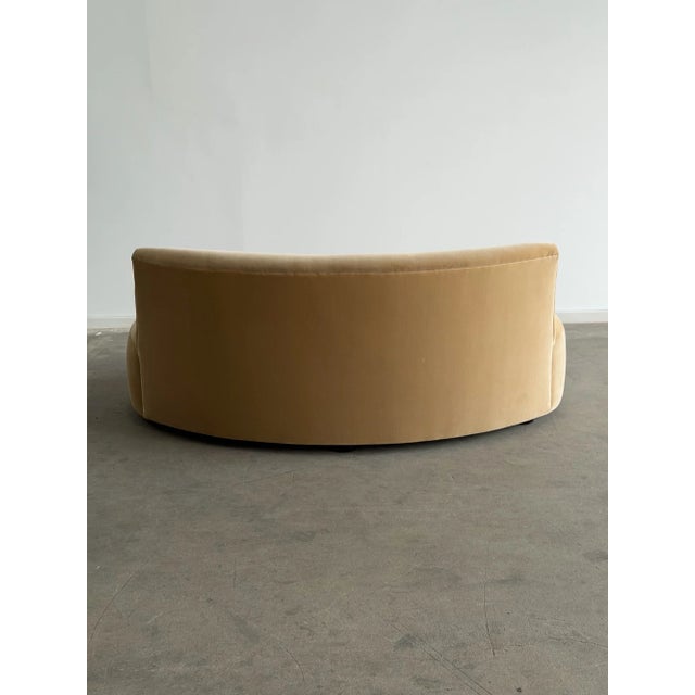 Light Yellow Kidney Sofa in Butter Cotton Velvet For Sale - Image 8 of 12