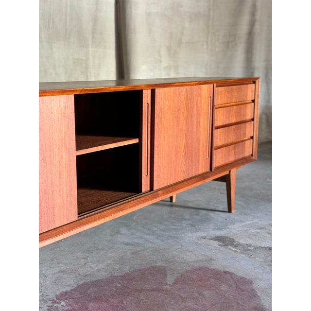 1960s Mid-Century Danish Sideboard Attributed to Knud Nielsen for Løsning Mobelfabrik For Sale - Image 11 of 18