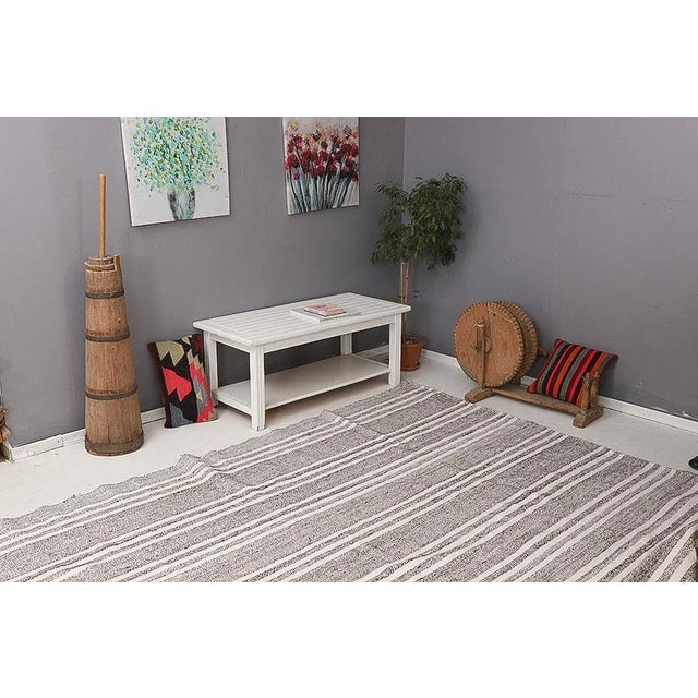 Large Vintage Gray & White Turkish Kilim For Sale In Los Angeles - Image 6 of 7