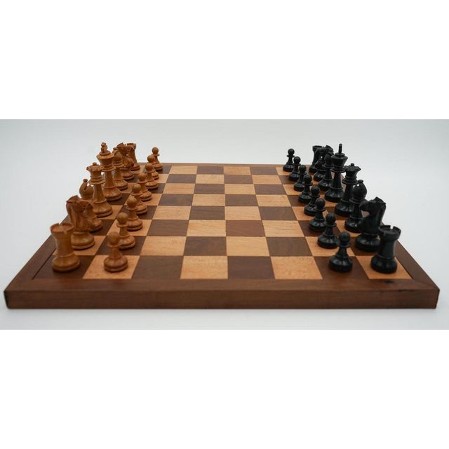 English Staunton Weighted Chess Set with Box and Board, 1890s, Set of 34 For Sale - Image 3 of 18