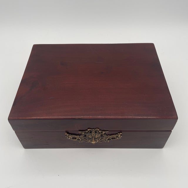 Late 19th Century Victorian Mahogany Humidor Box For Sale - Image 6 of 8