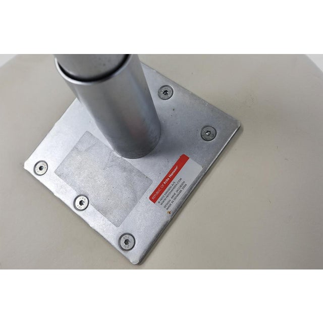 Set of Leather Swan Chairs by Arne Jacobsen for Fritz Hansen, 2006 For Sale - Image 15 of 16