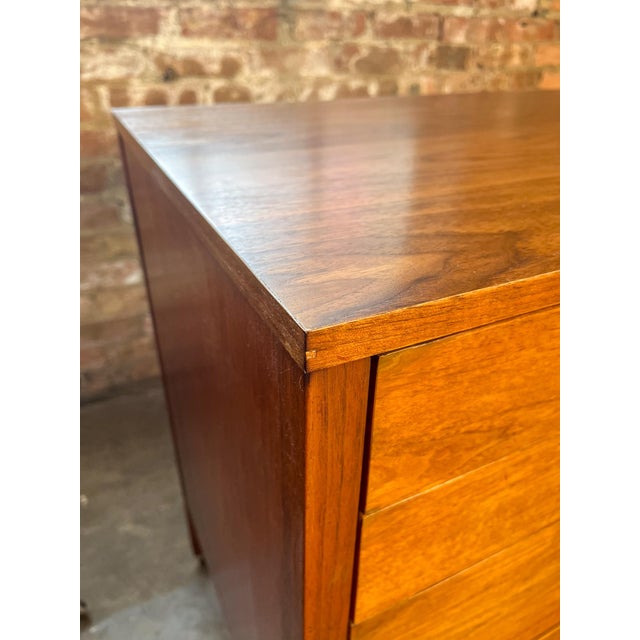 Brown 1960s Florence Knoll 4 Drawer Walnut Dresser For Sale - Image 8 of 14