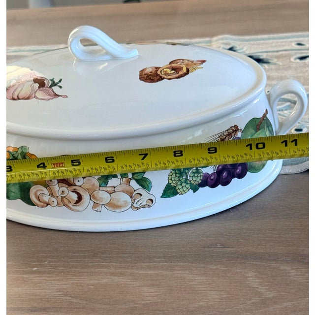 Vintage Wedgwood Covered Casserole Dish For Sale - Image 10 of 12