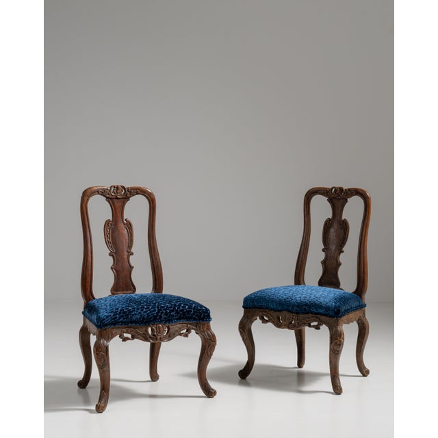 19th Century Pair of 19th Century French Chestnut Brown Louis XV Oak Chairs with Upholstered Seats For Sale - Image 5 of 15