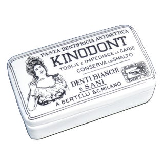 Porcelain Box from Ginori For Sale