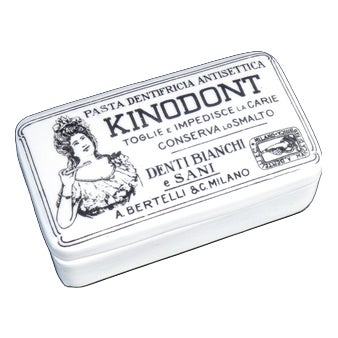 Porcelain Box from Ginori For Sale