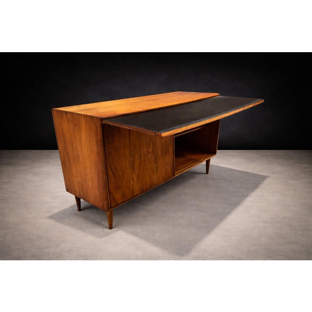 Brown Carlo Hauner & Martin Eisler Sideboard With Extendable Top in Caviúna, Brazil, 1950s For Sale - Image 8 of 13
