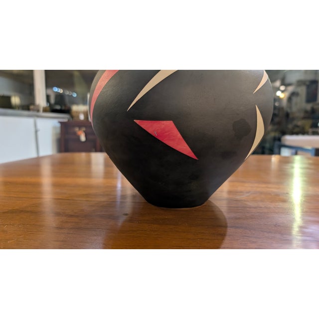 Black 1990s Modernist Pottery For Sale - Image 8 of 17