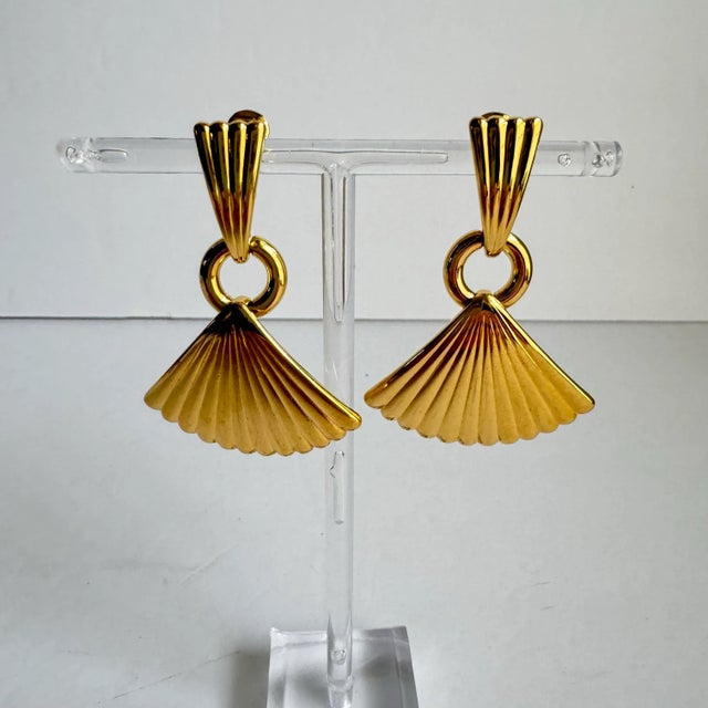 Monet Gold Tone Fan Earrings Clip-on 90s Vintage Statement Drop Earrings For Sale - Image 9 of 9