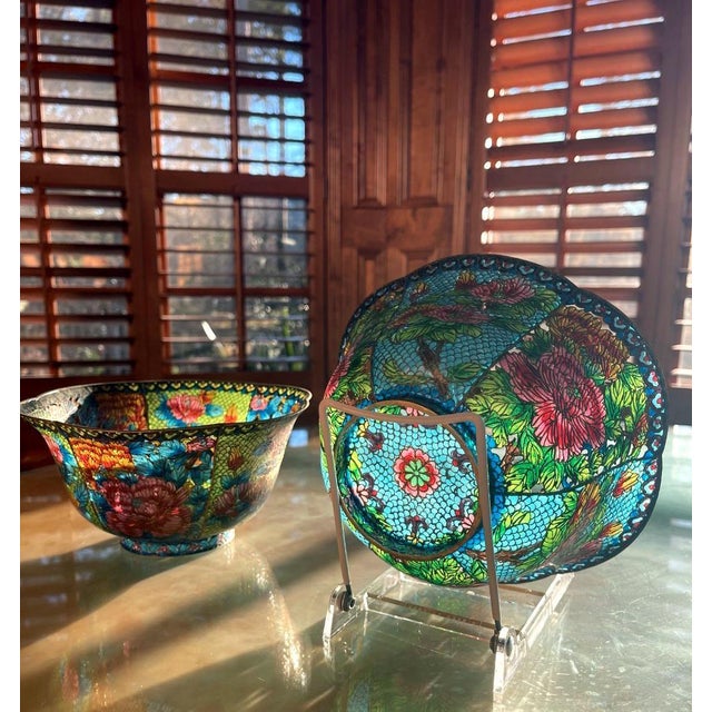 Chinoiserie Pair of Large Chinese Cloisonné Plique-à-Jour Bowls For Sale - Image 3 of 12