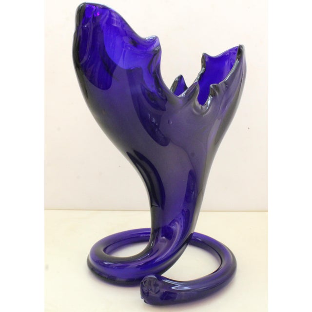 1970s Cobalt Blue Blown Glass American Cornucopia Gondola Centerpiece Vase For Sale - Image 4 of 16