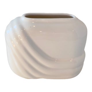 Vintage 1980s Art Deco Glossy White Swirl Flower Planter Signed Organic Modern For Sale