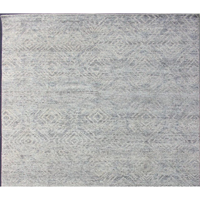 Measures 9 x 12 Country of Origin: India; Type: Modern, Modern Casual; Design: Diamond, Geometric, Abstract, All-Over;...