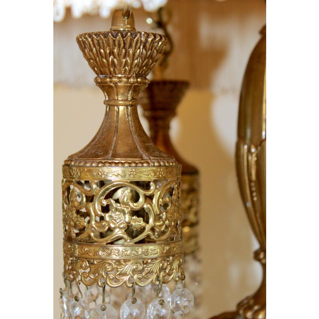 1960s Hollywood Regency Brass & Crystal Waterfall Table Lamp For Sale - Image 15 of 17