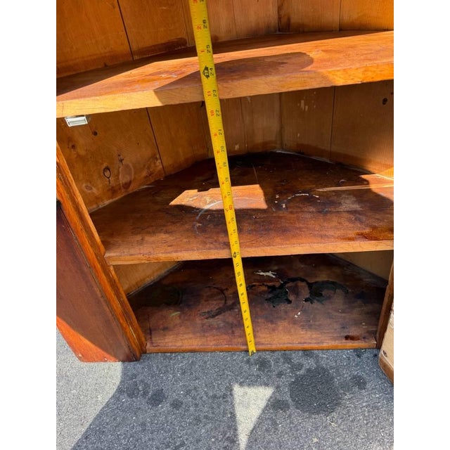 Antique Early American Primitive Style Corner Cabinet For Sale - Image 4 of 17
