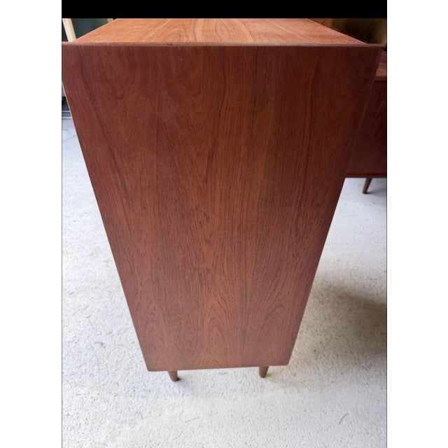 Mid-Century Danish Chest of Drawers in Teak For Sale - Image 5 of 18