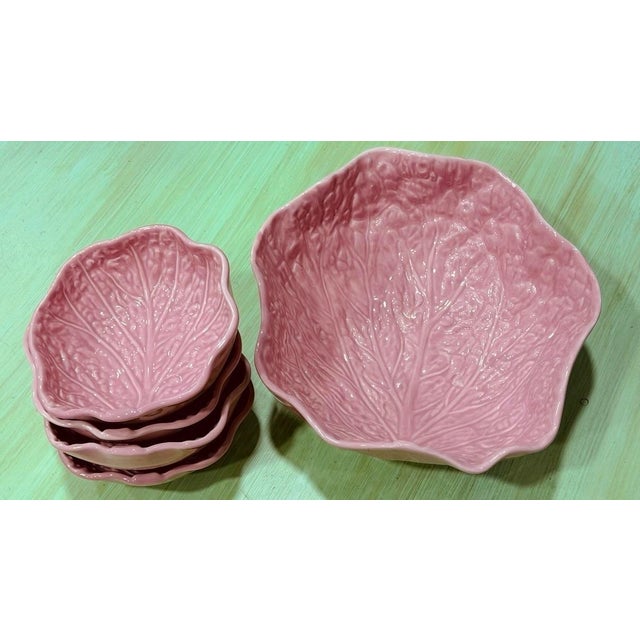 Mid 20th Century Cabbage Ware Pink Serving Bowls in the Style of Dodie Thayer - 5 Pieces For Sale In Miami - Image 6 of 9