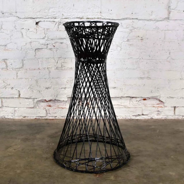 Mid-Century Modern Spun Fiberglass Plant Stand For Sale - Image 13 of 13