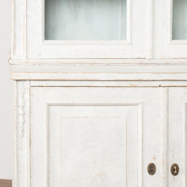 White 19th Century Large White Gustavian Style Pine Bookcase Display Cabinet With Glass Doors For Sale - Image 8 of 15
