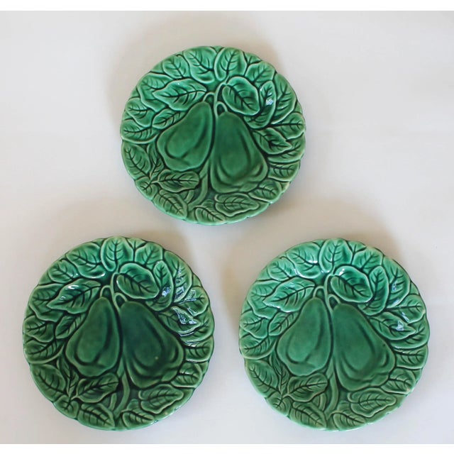 Mid 20th Century Vintage Green Pear Plates S/3 For Sale - Image 5 of 5
