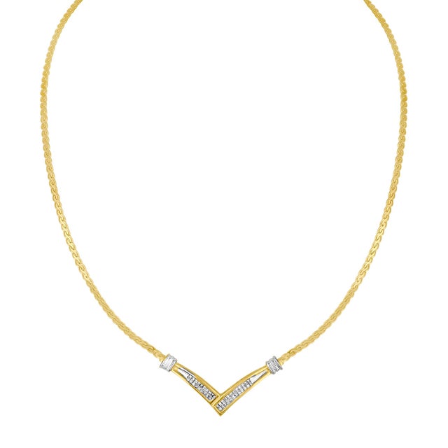 Contemporary 10K Yellow and White Gold 1/2 Cttw Princess Cut Diamond Channel-Set ���V��� Shape 18" Franco Chain Necklace (H-I Color, SI2-I1 Clarity) For Sale - Image 3 of 6