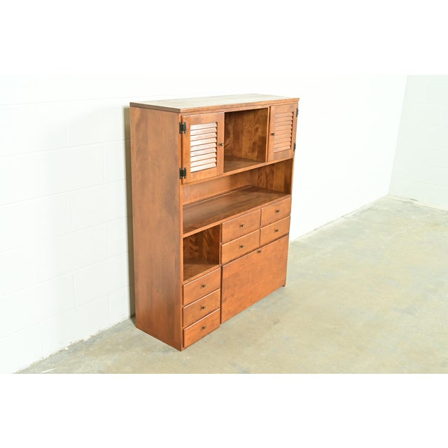 Ethan Allen Ethan Allen American Colonial Solid Maple Secretary Desk Hutch Top or Wall Unit, Circa 1970s For Sale - Image 4 of 16