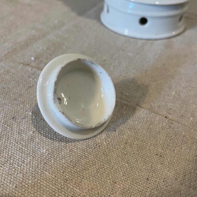 Old Paris Late 19th Century Old Paris Porcelain Veilleuse For Sale - Image 4 of 5