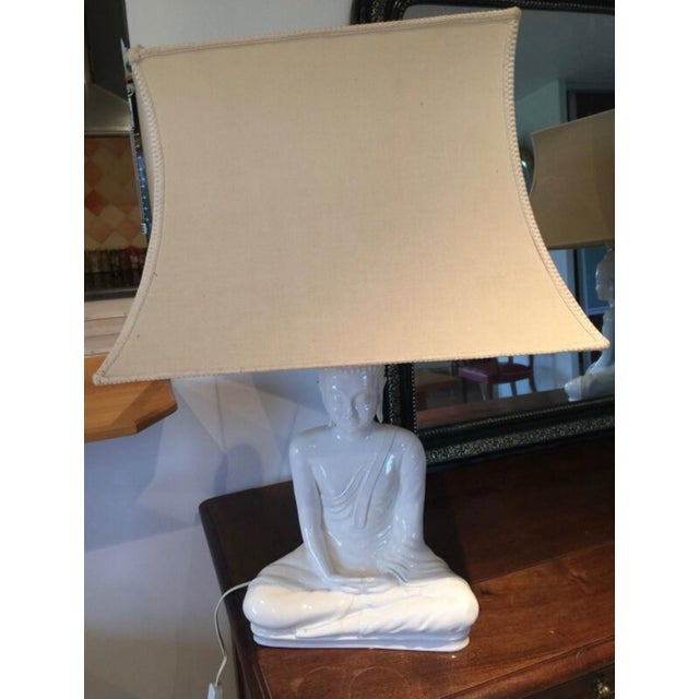 White Chinoiserie Ceramic Buddha Lamps, 1970s, Set of 2 For Sale - Image 6 of 10