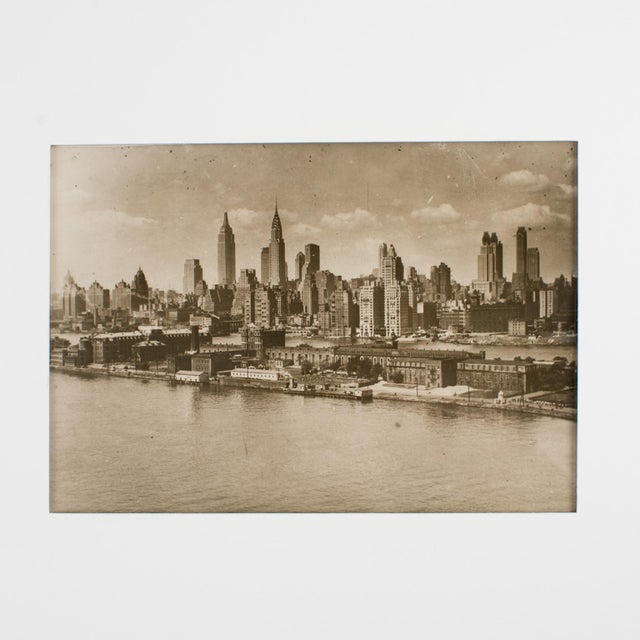1930s New York City Skyscrapers, Silver Gelatin Black and White Photography Framed, 1931 by Press Agency Keystone View Company For Sale - Image 5 of 11